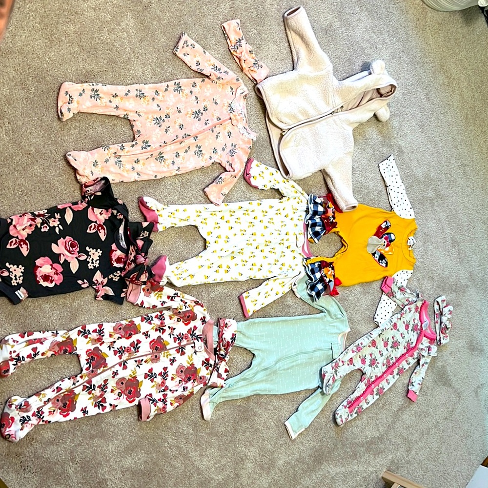 Bundle of 3-6 baby girl clothes